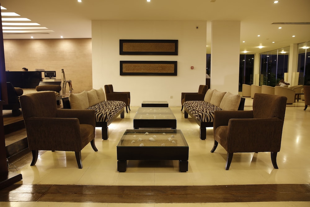 Pegasus Reef Hotel 46/75
