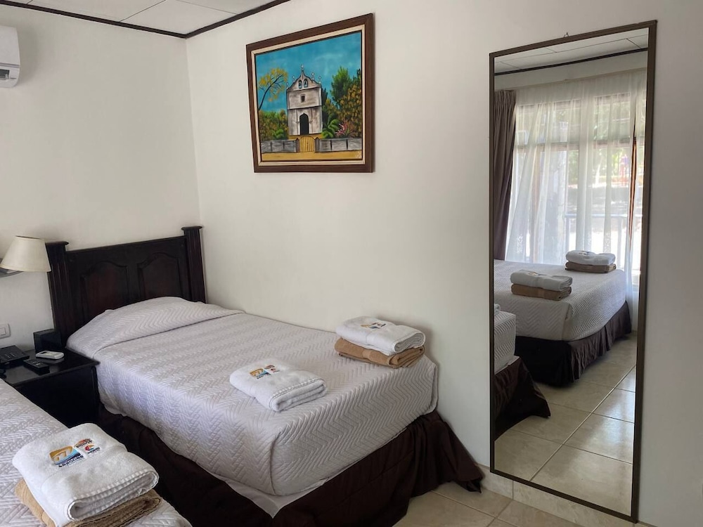 STUDIO, VILLA