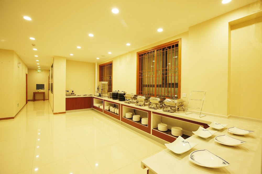 Beijing Dongdan Hotel 43/54