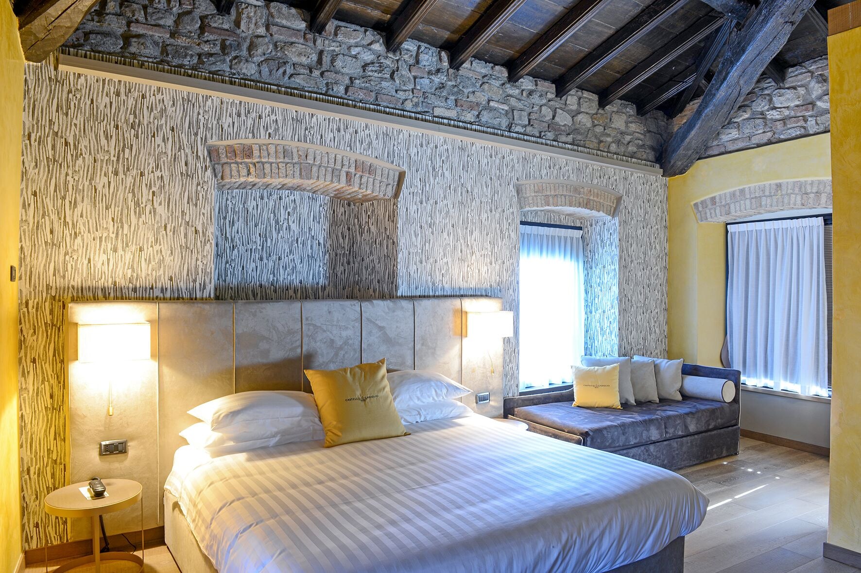 Grand, Castello, Studio, Suite, Queen Bed, Sofa