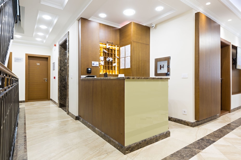Prime Hotel 4/40