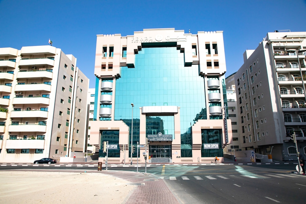 Wescott Pearl Hotel Apartments L.L.C 25/32