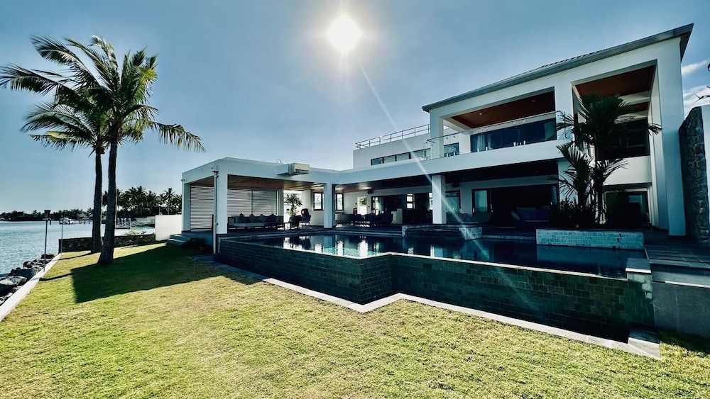 Trilogy Villas 83/86