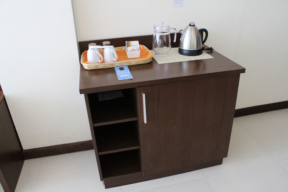 Ocean Suites Boutique Hotel 59/66