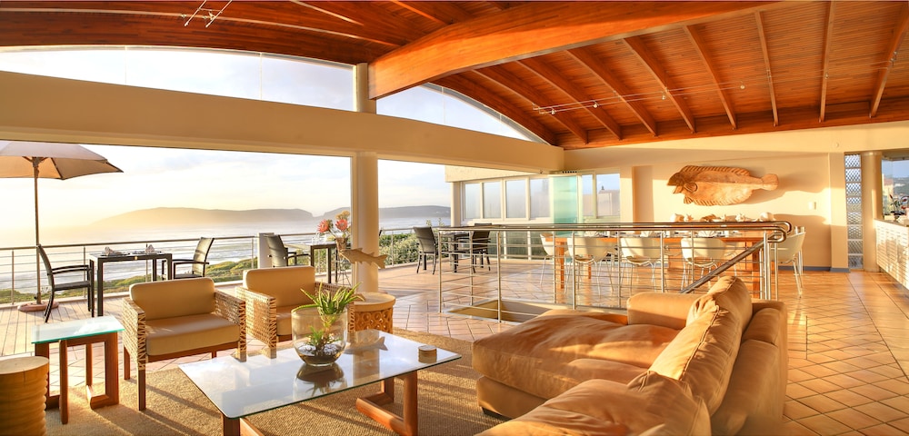 Periwinkle Guest Lodge 26/41