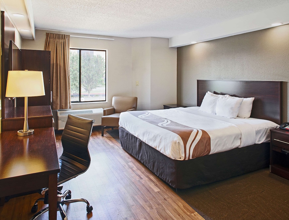 Spark by Hilton Bentonville 7/24