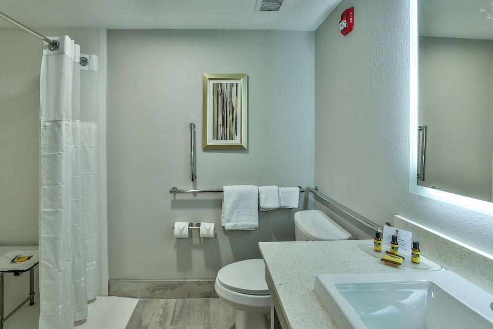 Best Western Plus Executive Residency Nashville 15/34