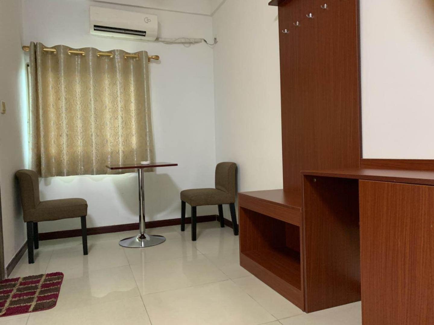 Chong TI Hotel 8/17