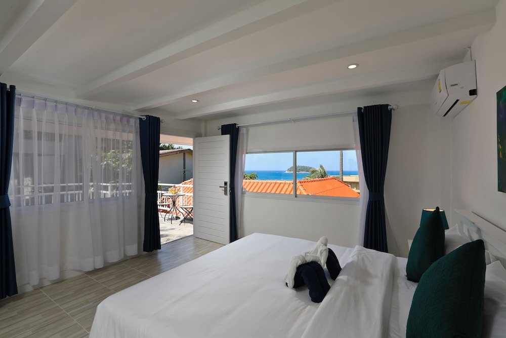 Kata White Villas 14/44