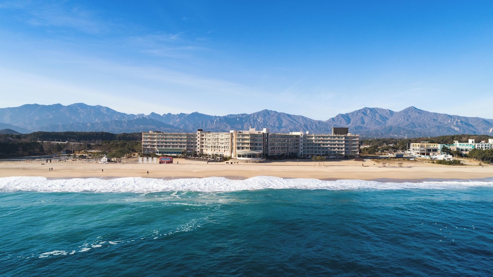 Kensington Resort Seorak Beach 42/49