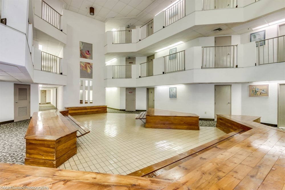 Palace Resort 33/50