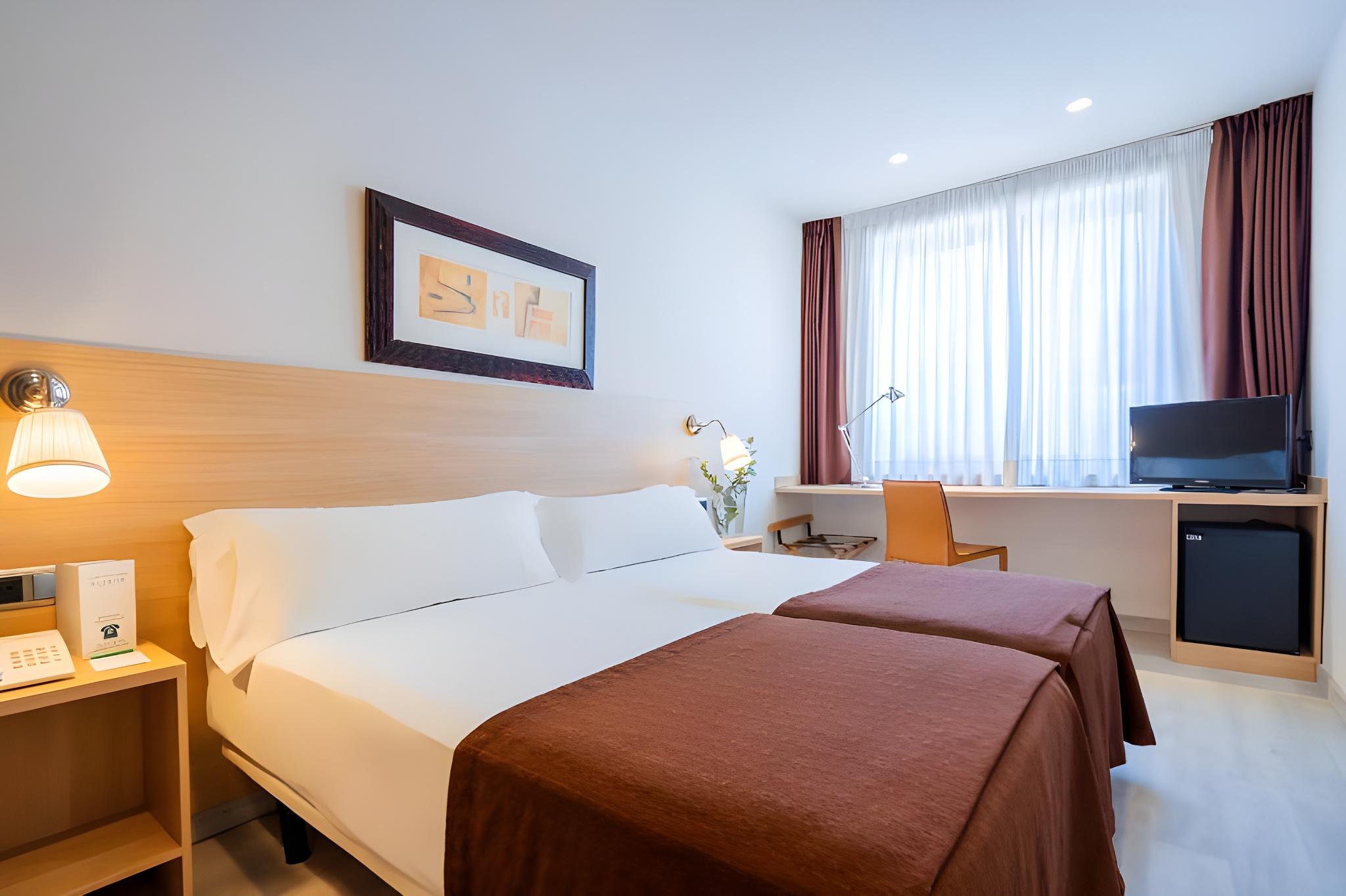 Superior, Quadruple, 3 Beds