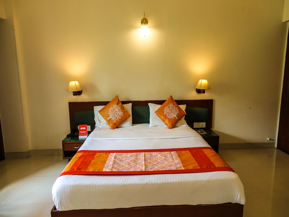 Oyo 9225 Hotel Lotus 5/20