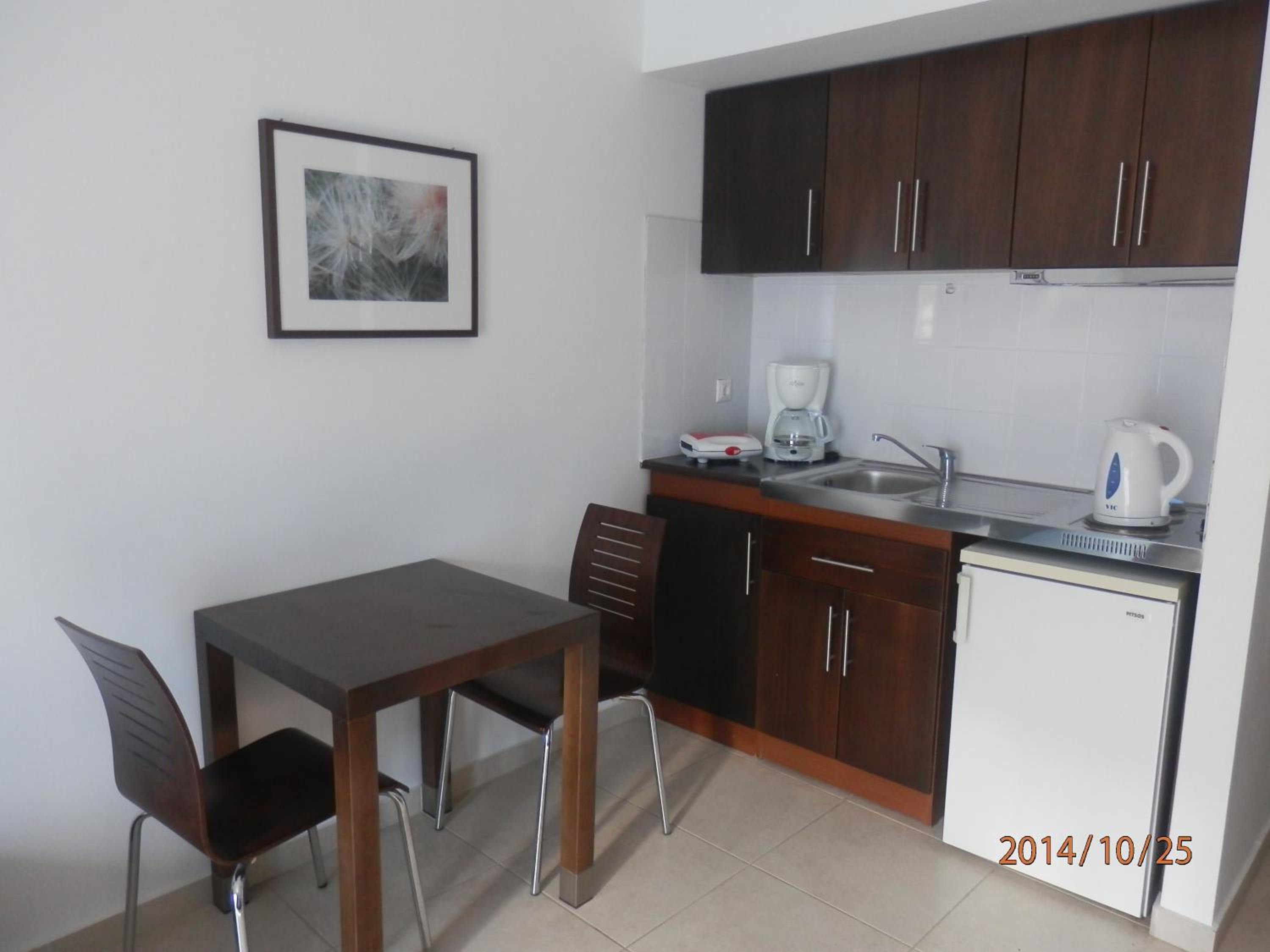 Glaros Hotel 12/63