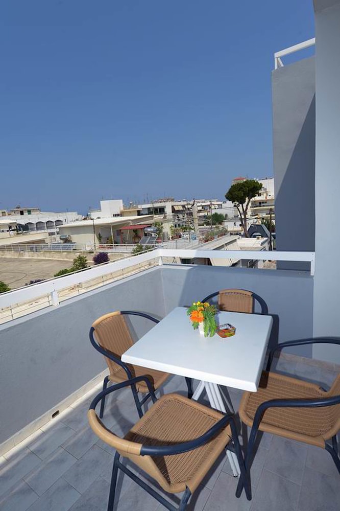 Ialysos City Hotel 43/51