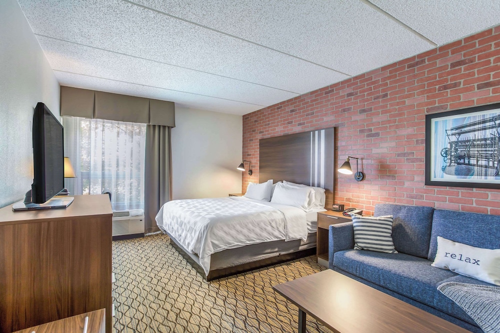 Burrstone Inn, an Ascend Collection Hotel 17/55