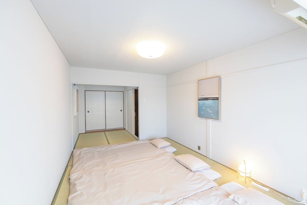 White Beach House 14/44