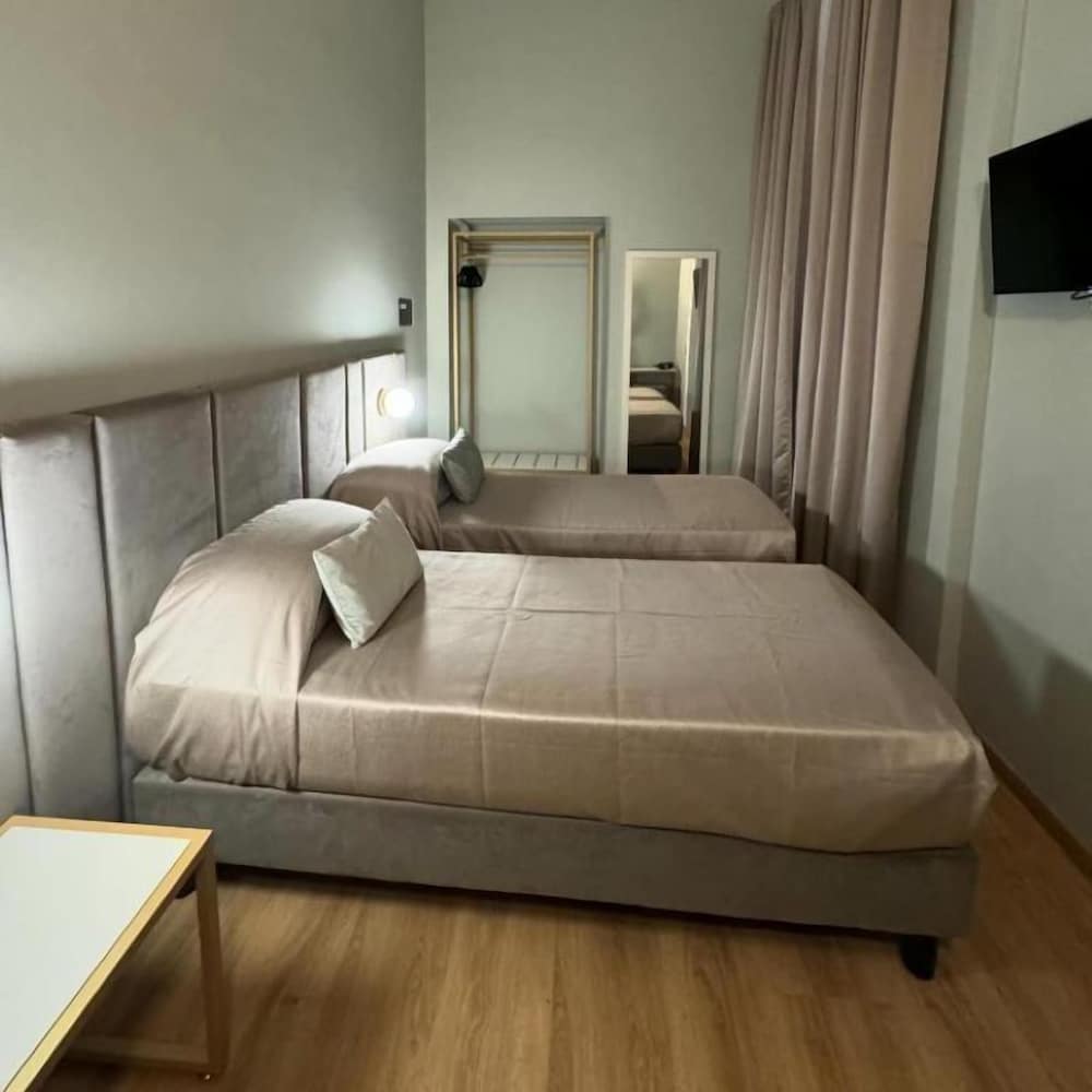 Hotel Romantica 25/60