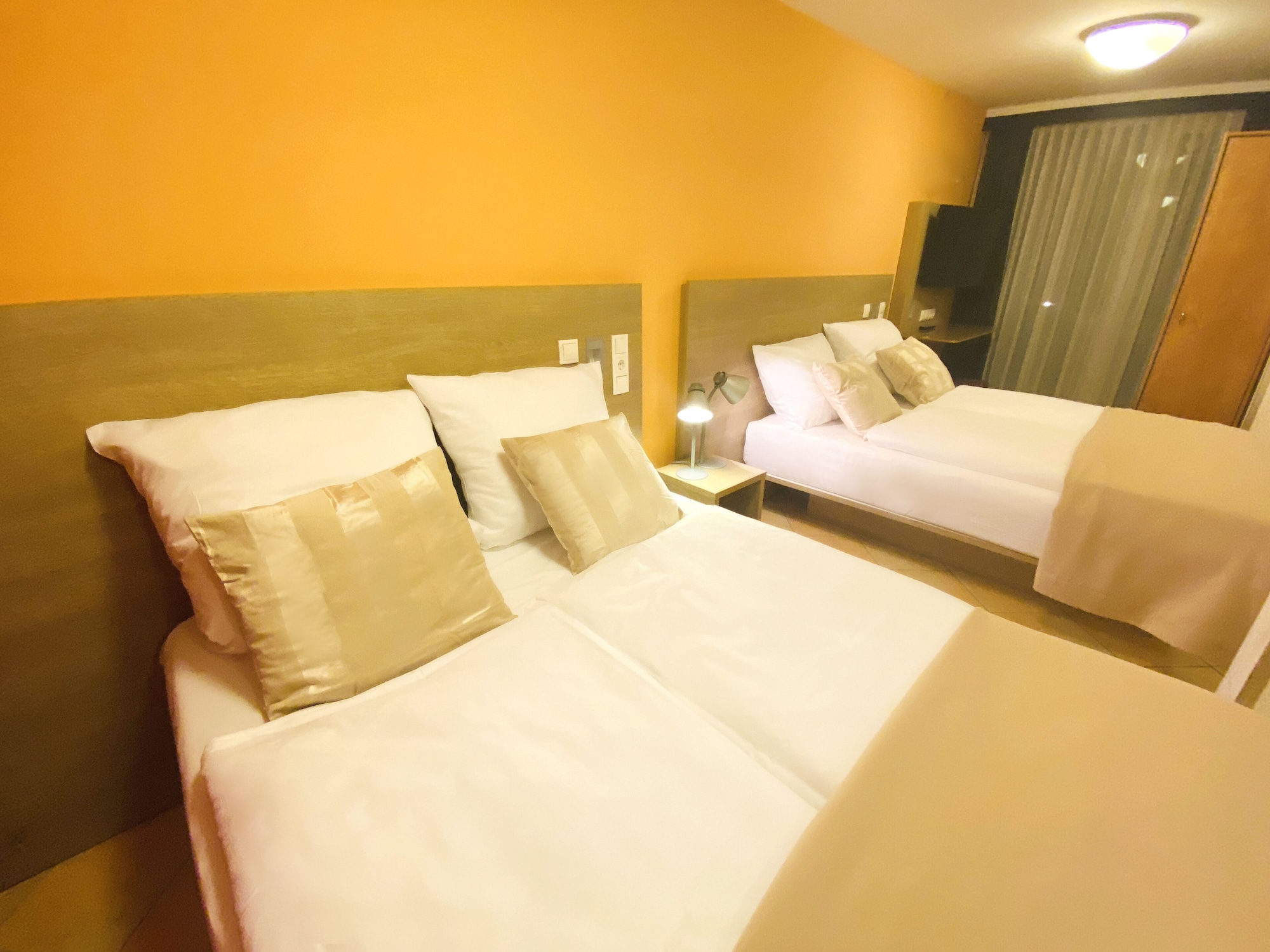 2 BEDROOMS, APARTMENT
