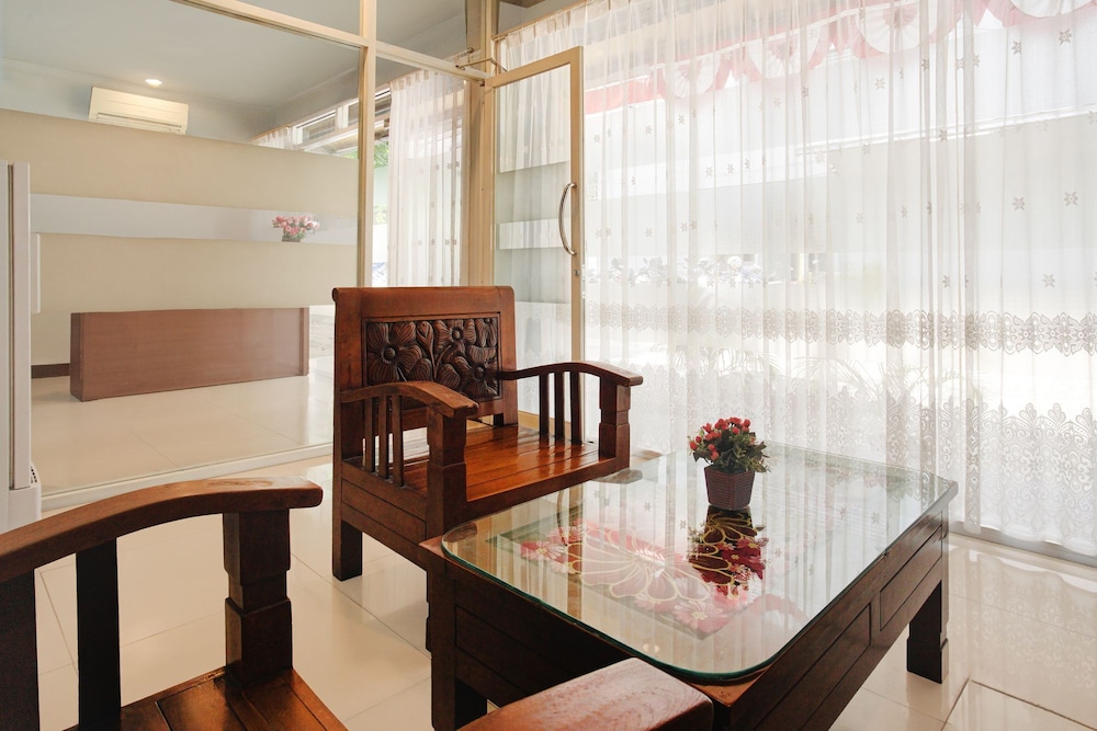 Hotel O Palembang near Palembang Indah Mall formerly Hotel Relasi 35/38