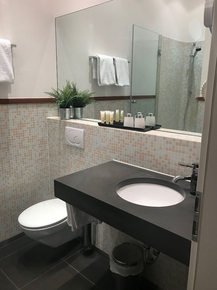Hotel Zur Alten Brucke 15/36