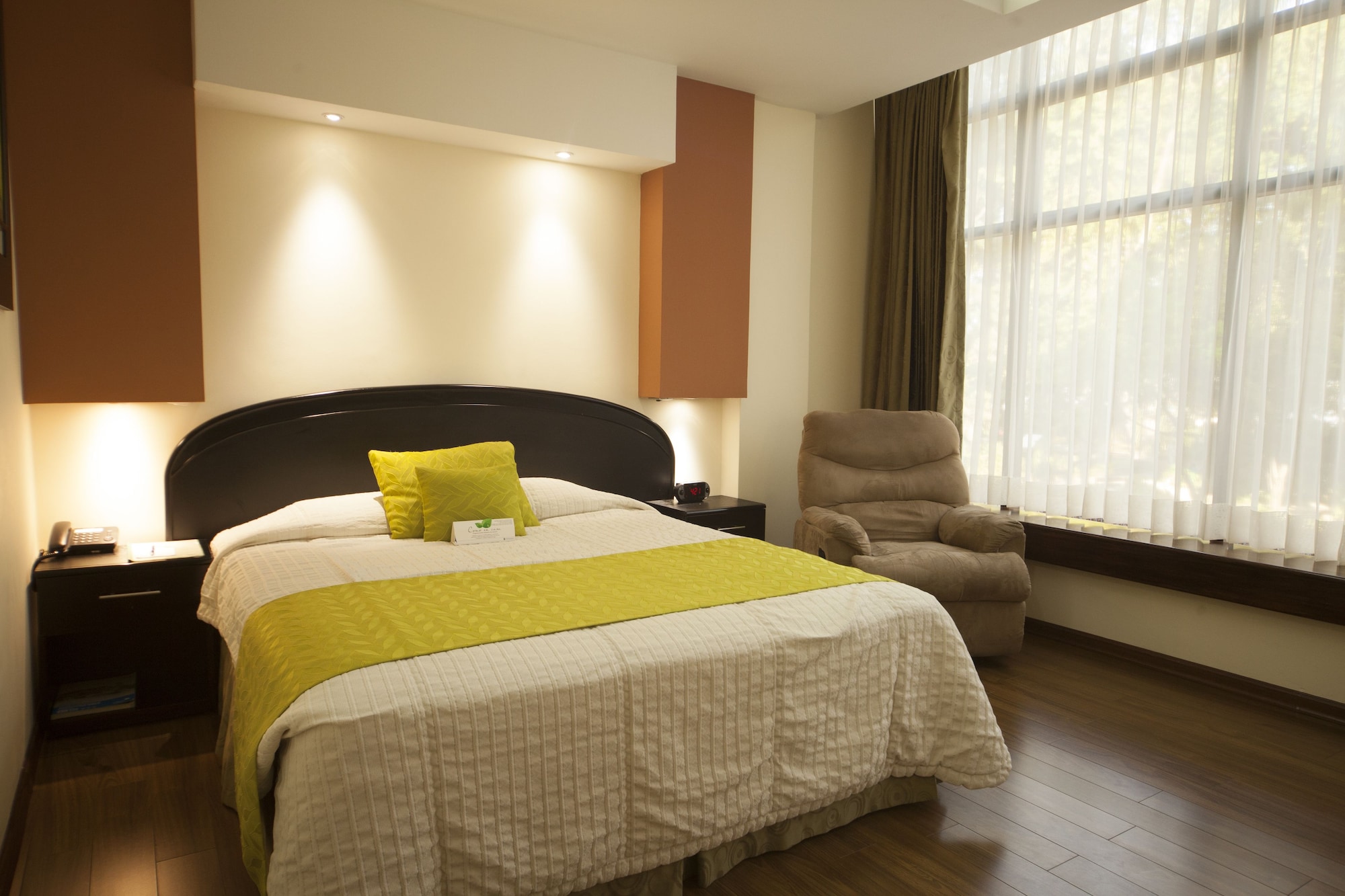 غرفة سوبيريور مفردة بسرير مزدوج، Ramada Hotel Guayaquil 5/8