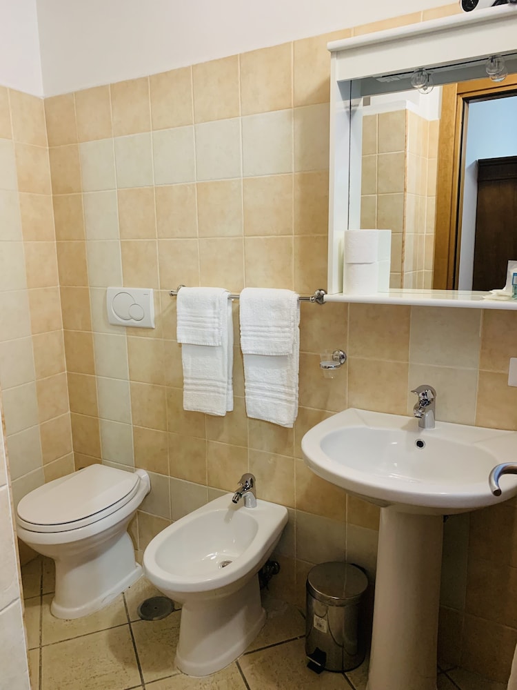 Al Casale Del Veio 56/57