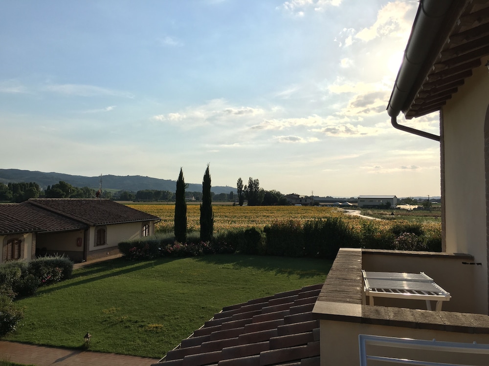 AGRITURISMO LE RONDINI DI FRANCESCO DI ASSISI 10/66
