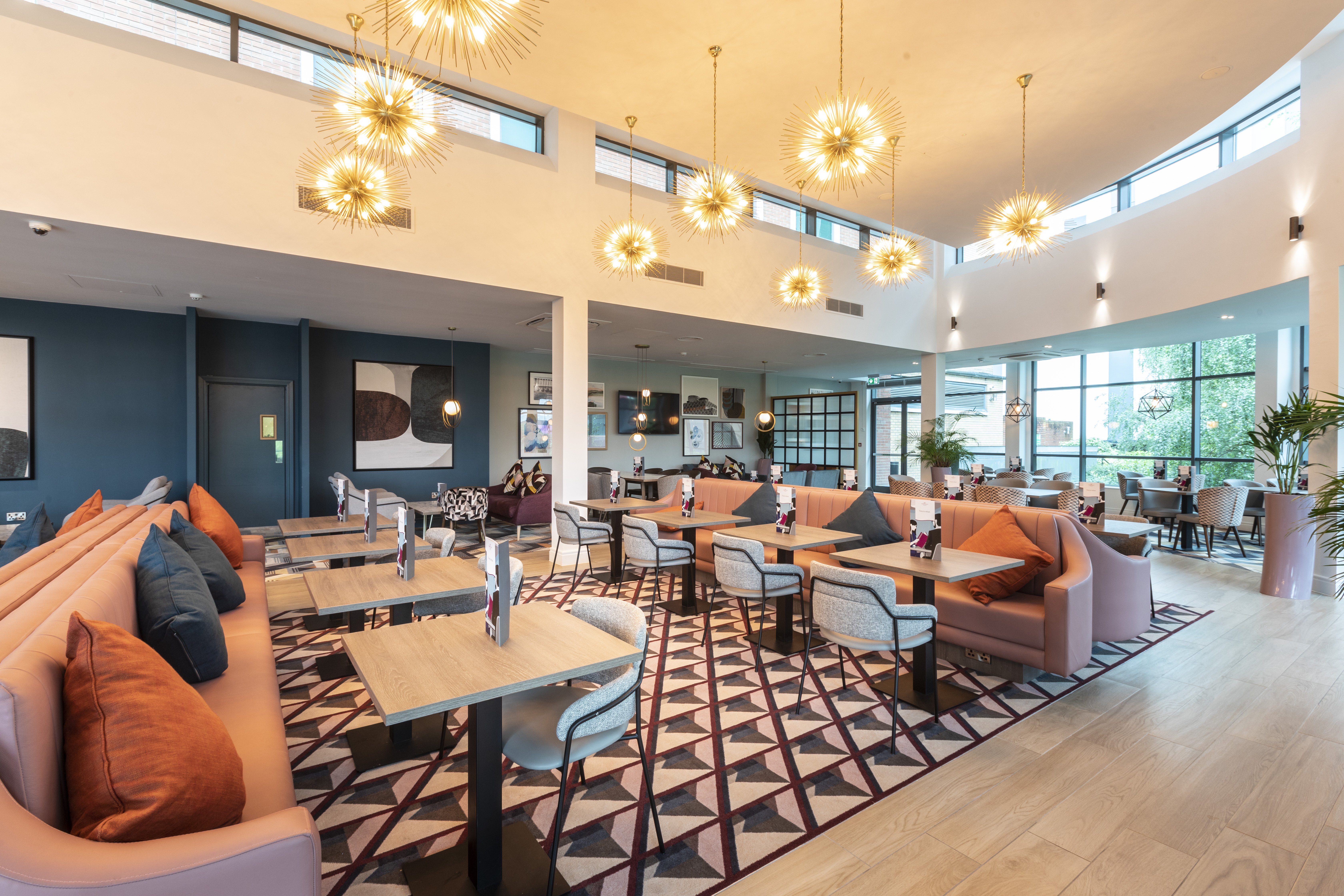 Crowne Plaza Birmingham Nec 48/77