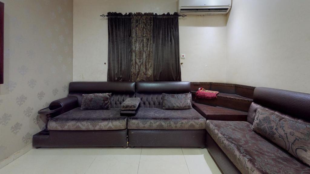 هابي بيتش البساتين(Shati Albasateen Serviced Apartments) 15/25