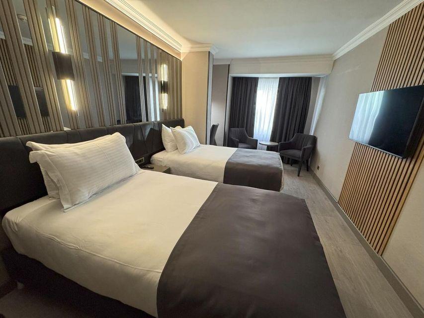 Standard, King Bed
