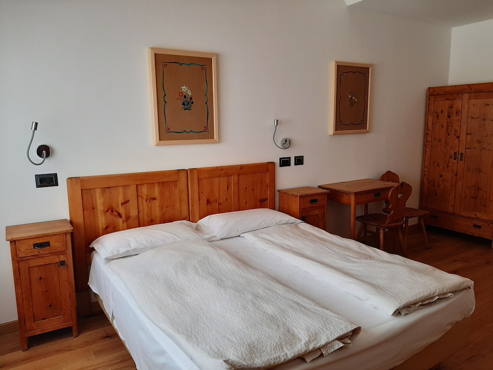 GRAND, SUITE, SAUNA