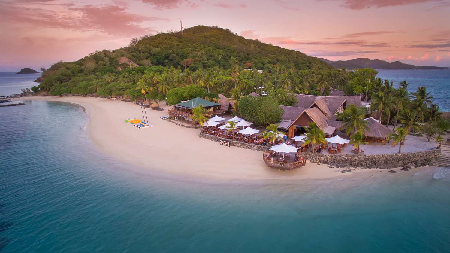 CASTAWAY ISLAND FIJI 34/48