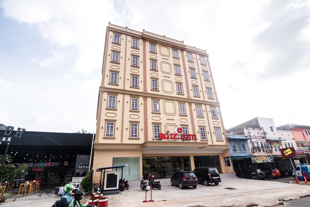 Blitz Hotel Batam Centre 3/37