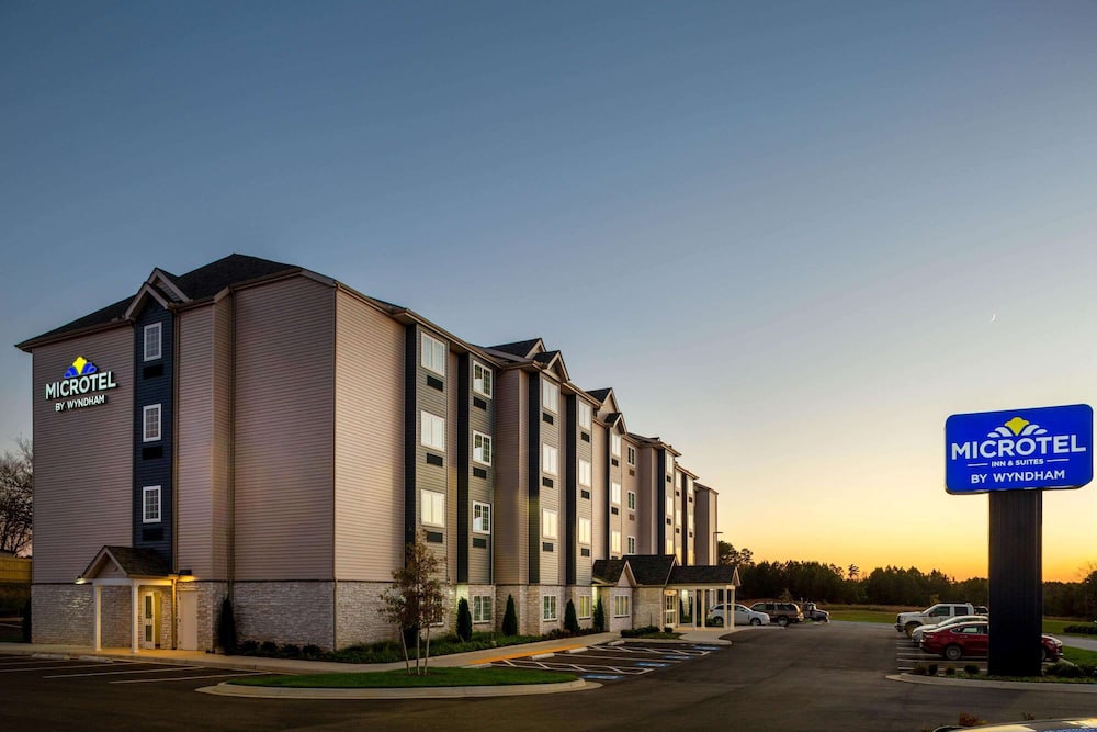 Microtel Inn Suites by Wyndham South Hill 1/19