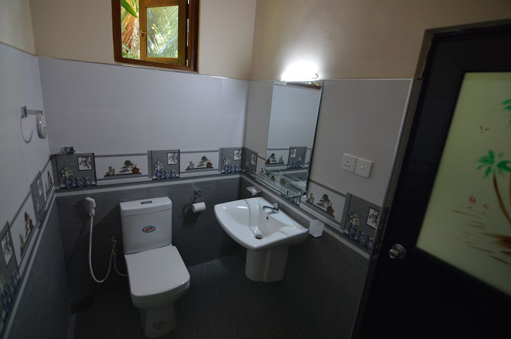 Binara Home Stay -Tourist Lodge 27/35