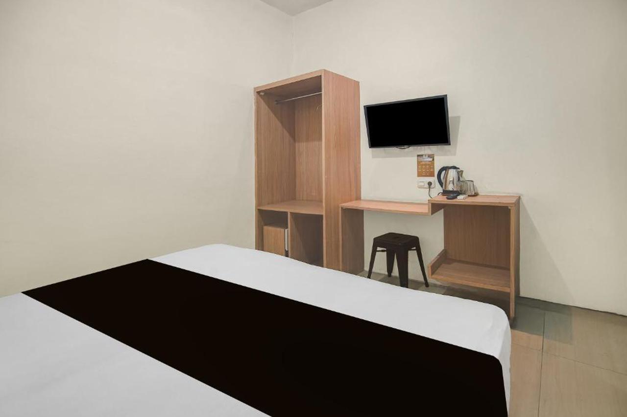Hotel O near Pantai Losari formerly Point Inn 22/26