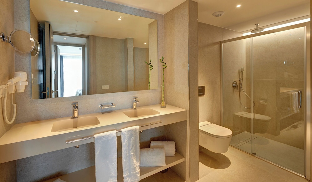 جناح جونيور بسريرين منفصلين بإطلالة على المسبح، Hipotels Bahia Cala Millor - Adults Only 3/4