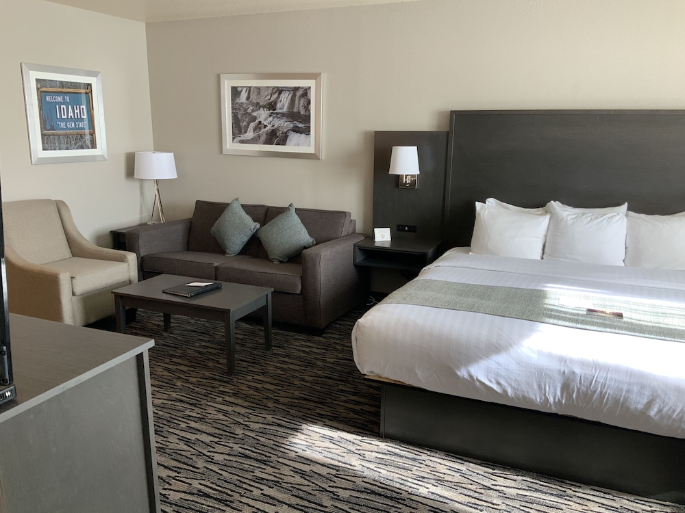 Best Western Sawtooth Inn & Suites 13/34