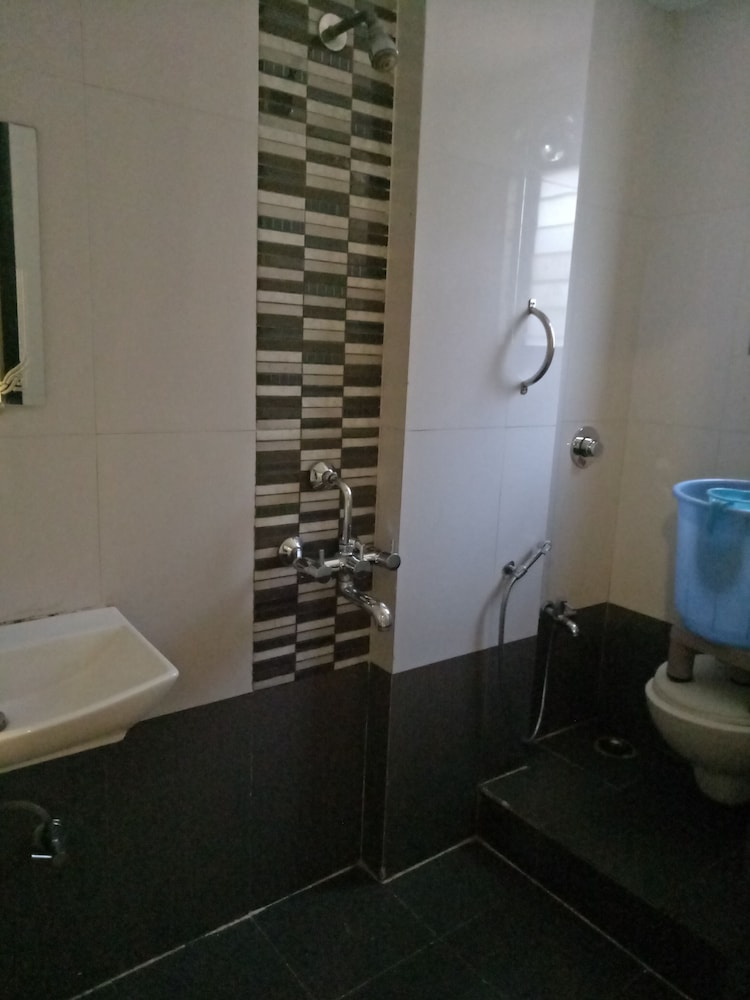 HOTEL NAVI MUMBAI 36/40