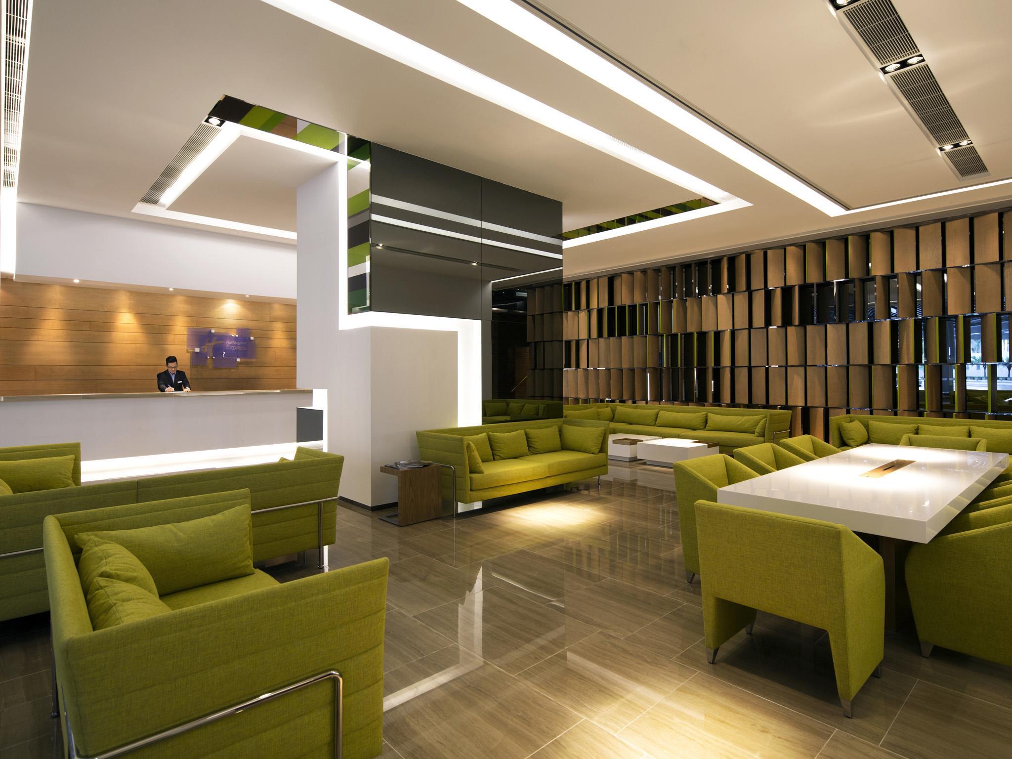 Vega Suites 32/50