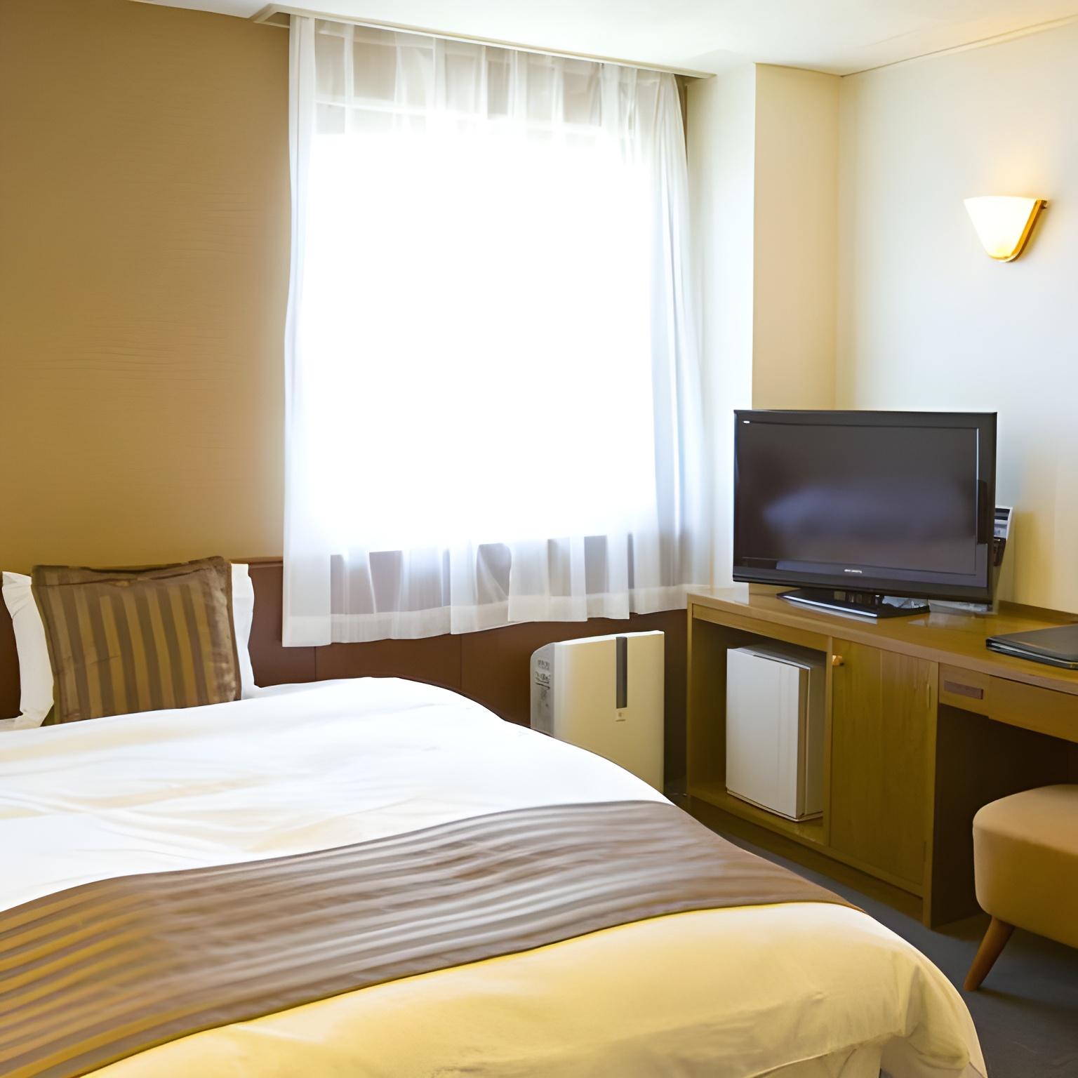 Semi Room, Semi Double Bed