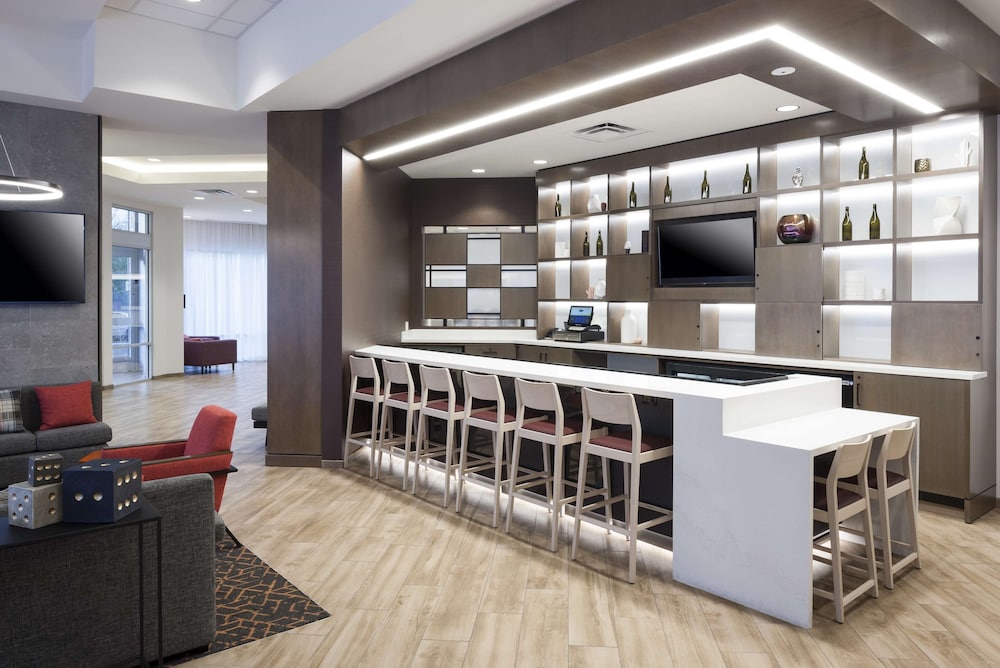 Hampton Inn Suites Phoenix Downtown 6/44