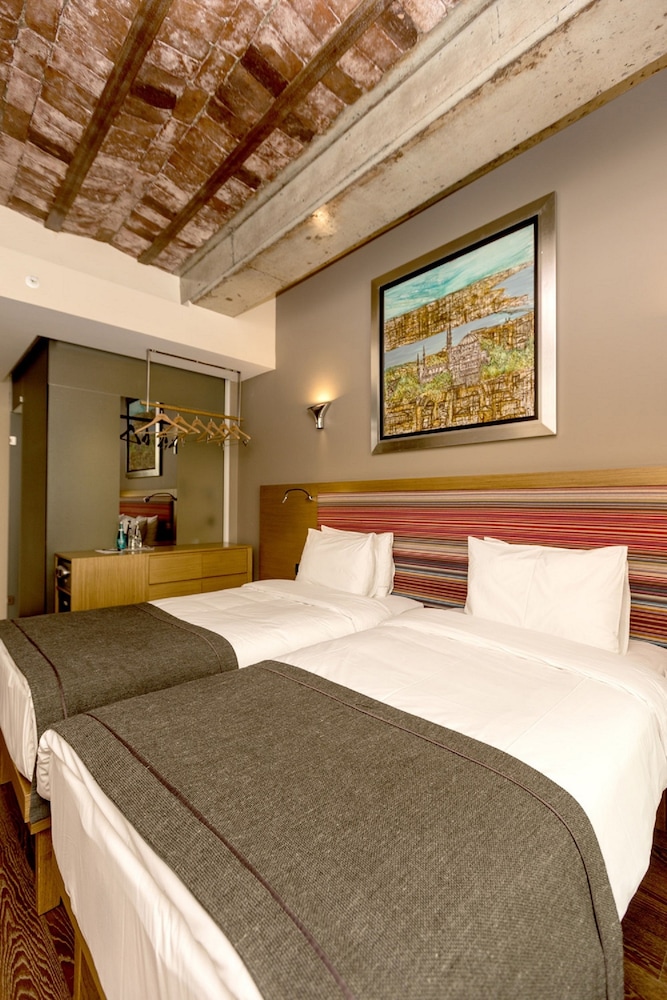 Bankerhan Hotel 22/74