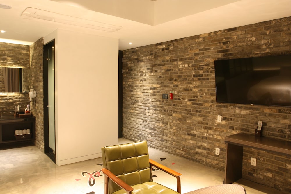 Hotel Asiad 27/32