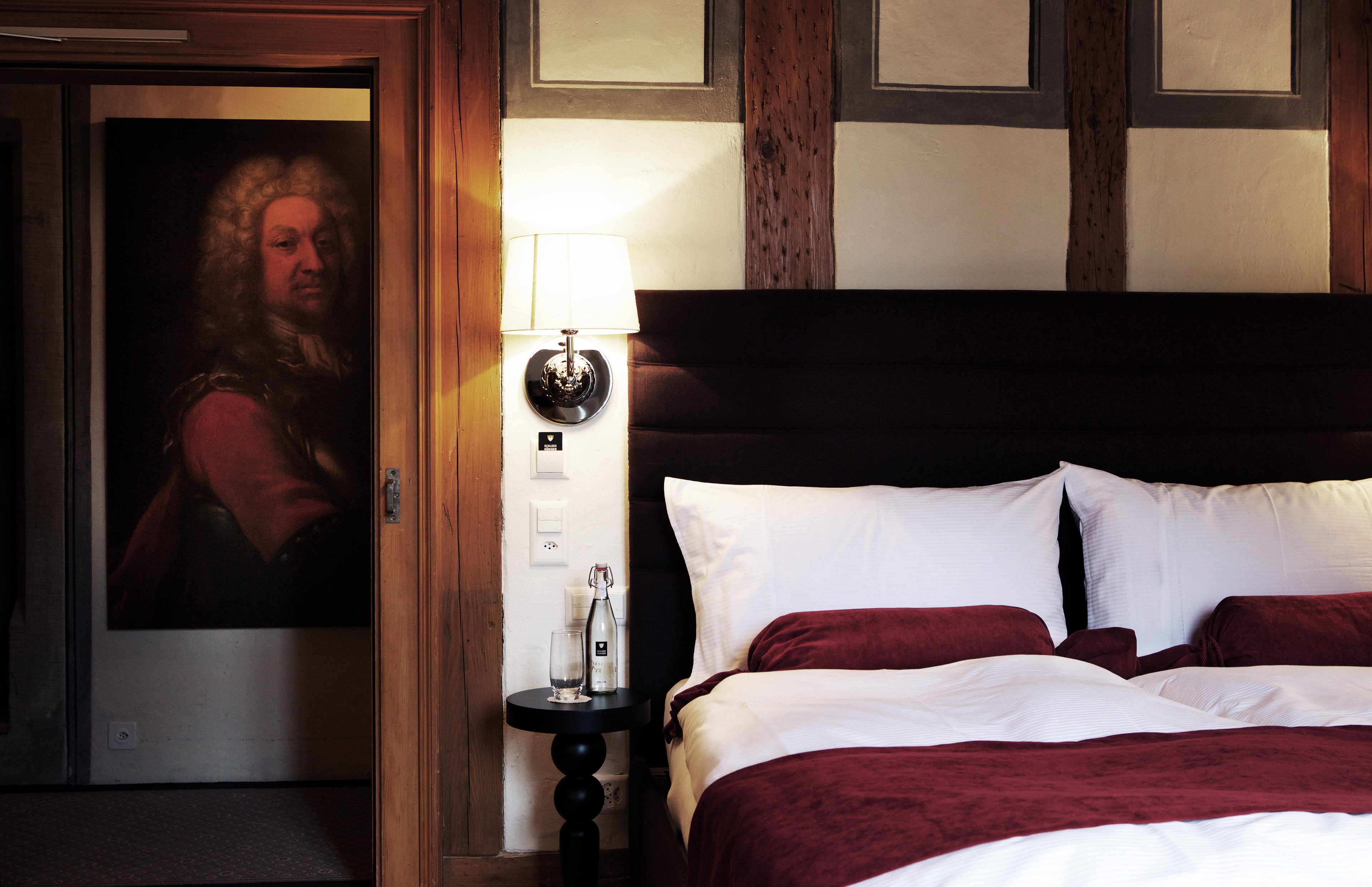 Parkhotel Schloss Hunigen 2/6