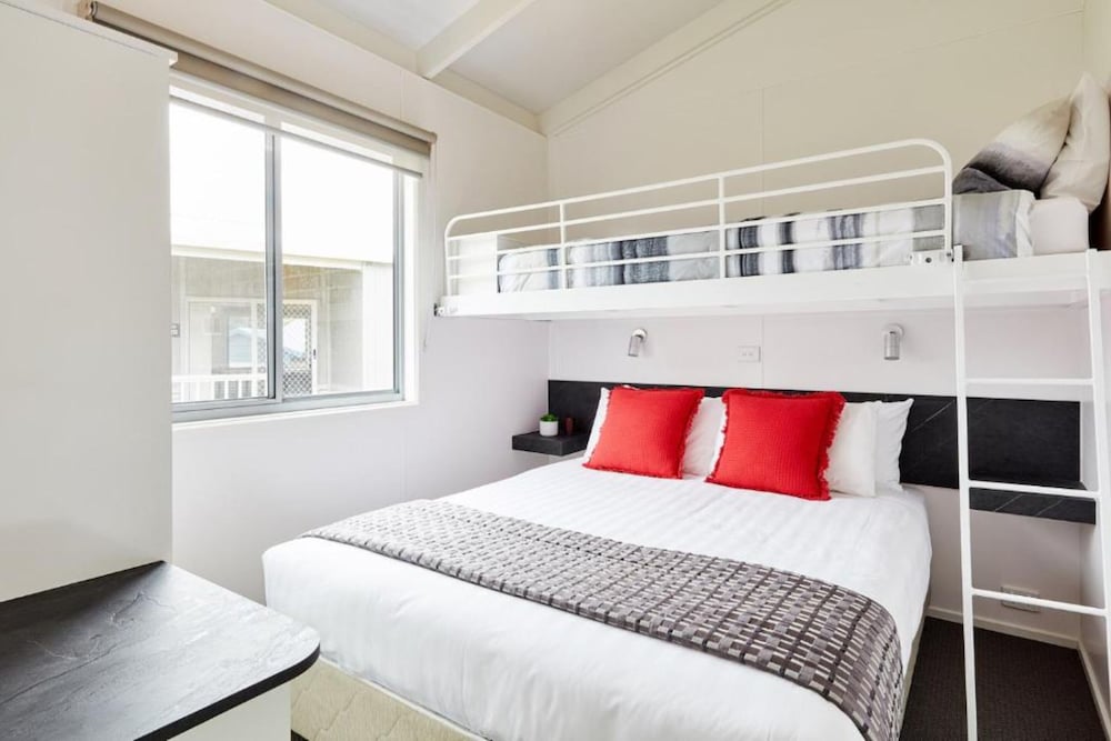 Torquay Foreshore Caravan Park 28/75