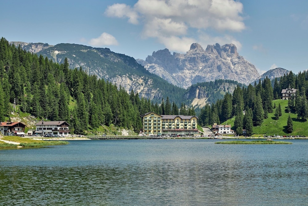 GRAND HOTEL MISURINA 84/87