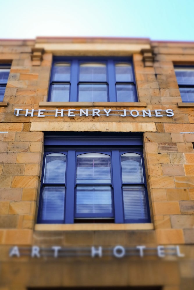 The Henry Jones Art Hotel 2/77