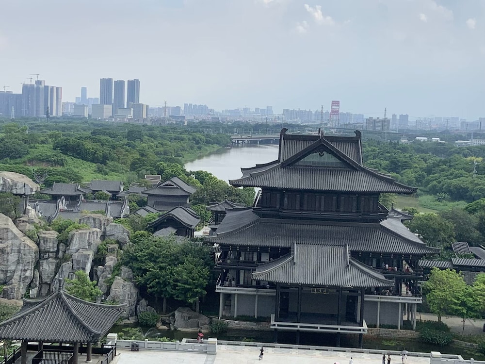 Guangzhou Baiming Fangyuan Apartment 3/47